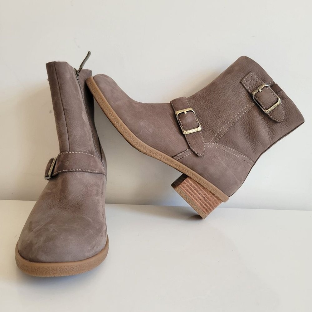 Dansko NEW Delphine Moto Stone Waterproof Leather Nubuck Boot size 9